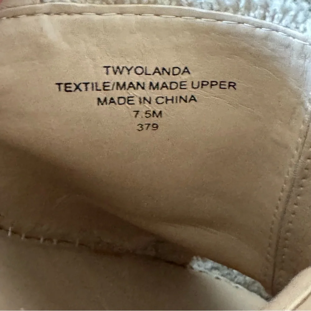 TOMMY HILFIGER size 7 1/2 M